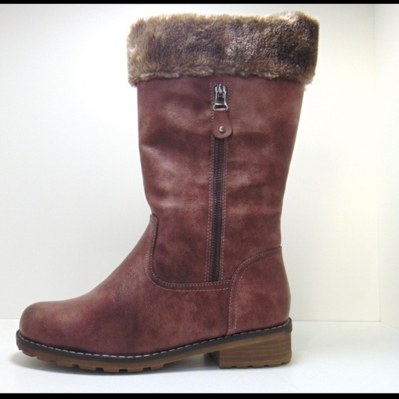 Ada - Picture 3 of 5